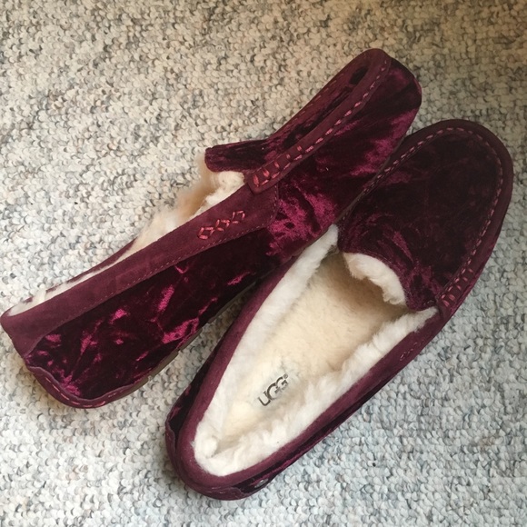 ugg ansley crushed velvet moccasin slipper